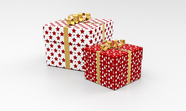 gift-640x480-52609743.jpeg