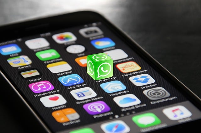 whatsapp web